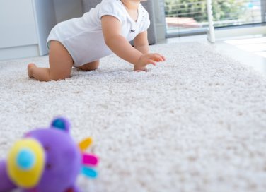 bambino gattonare cucina pericoli soluzioni 