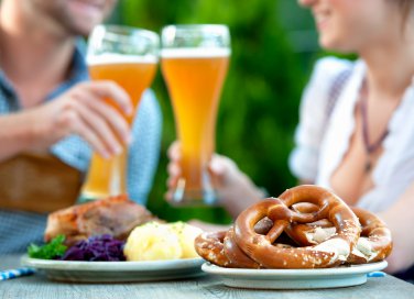 birra Bretzel würstel divertimento