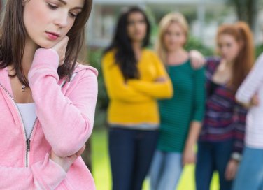 bullismo, bullo, vittima, figlio, figli, bambino, consigli, rimedi, segnali, mamme, mamma, donne, donna