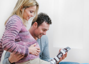 Mamma e papà durante la gravidanza 