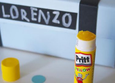 Crea una scatola con Pritt Stick Rainbow
