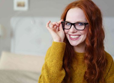 Come scegliere il colore dei capelli in base al viso e agli occhi