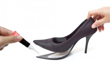 scarpe scollate, aggiustare scarpe