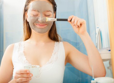 rimedi naturali, pelle grassa, argilla verde