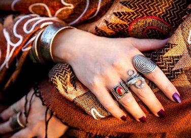 moda, tendenze autunno 2017, stile etnico