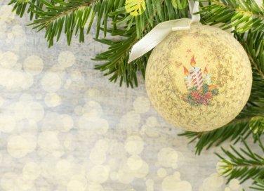 decorazioni albero fai da te, decorazioni natale decoupage