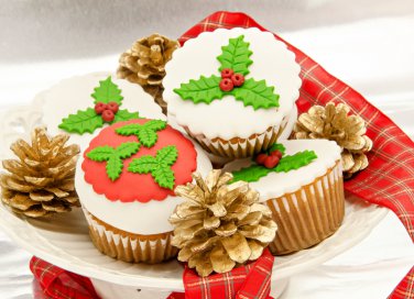 cupcake natale pasta di zucchero, cupcake natalizi