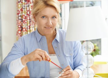 aggiustare spina elettrica, riparare spina elettrica