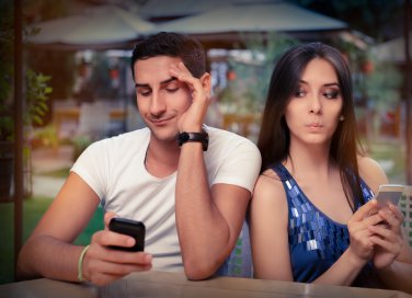 tradimento online, micro-tradimenti