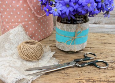 come decorare barattoli, barattoli decoupage, decoupage stoffa