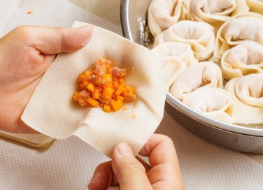 ravioli cinesi, pasta wonton, ricetta