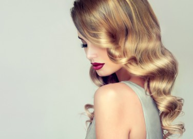 capelli grassi, forfora, rimedi naturali
