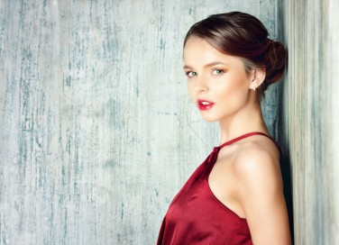 trucco, vestito rosso, make-up giusto