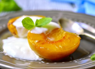 pesche caramellate, padella, ricetta veloce