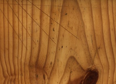 eliminare graffi porta, graffi porta legno, togliere graffi legno