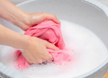 come lavare maglioni lana, come stendere maglioni lana, come asciugare maglioni lana