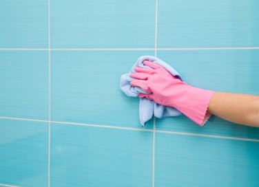 pulire piastrelle bagno, pulizia piastrelle