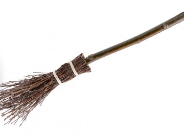 scopa befana fai da te, scopa scacciaguai fai da te
