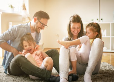 cosa fare a casa con i bambini 5 anni, cosa fare a casa quando piove, giochi da fare in casa quando piove