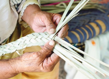 palma pasqua fai da te, come intrecciare palma, come fare una croce con la palma 