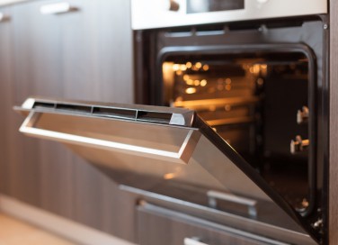 odore di bruciato, forno, come pulirlo