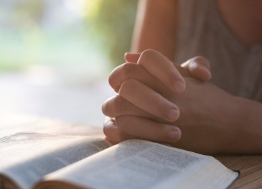 cosa regalare madrina cresima, idee regalo madrina cresima