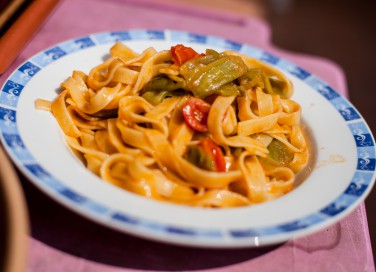 pasta, friggitelli, tonno