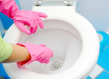 come pulire fondo water, come pulire wc da calcare, come pulire fondo wc