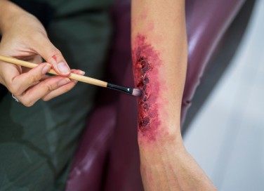 sangue finto fai da te, sangue fai da te, come fare sangue finto, sangue finto halloween