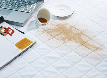 macchie di caffè, materasso, come eliminarle