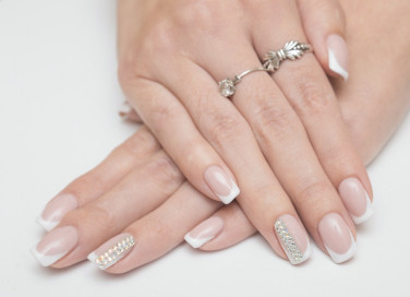 nail art 2020, decorazione unghie, tendenze bellezza