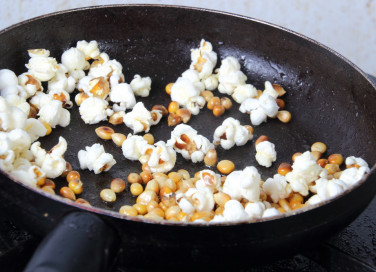 come fare pop corn padella, come fare popcorn padella, come fare pop corn