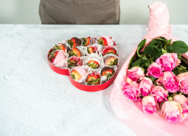 come confezionare mazzo rose, come fare mazzo rose, come confezionare bouquet rose