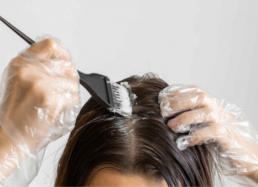 Come togliere la tinta per capelli dalle mani