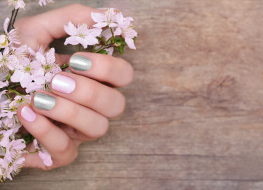 nail art, primavera 2021, decorazioni unghie