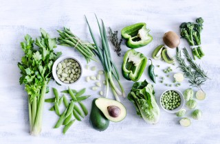 Trofie con carciofi, ricotta, olive nere e salvia pepe nero