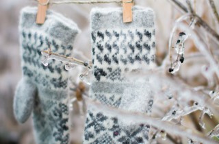 Pulire i guanti in lana