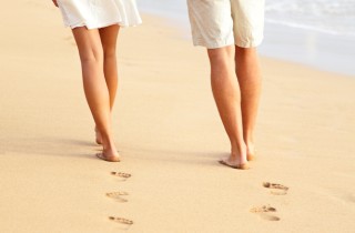 Camminare sulla sabbia fa bene