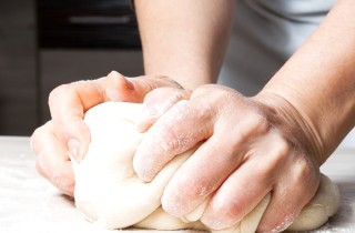 Pizza (impasto a lievitazione lunga)