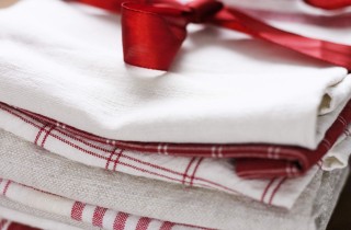 Come eliminare le macchie difficili dalle tovaglie