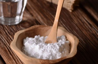 Pasta di bicarbonato a freddo colorata per i lavoretti di Natale: ricetta