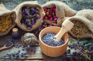 Come fare sacchetti di lavanda profumati: scopri il fai da te