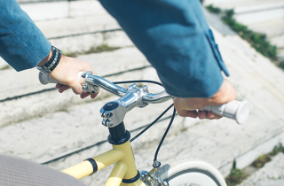 Nelle città più sostenibili si va senz’auto e la vita è green