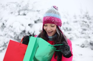 Saldi invernali 2017, gli accessori moda da acquistare con gli sconti