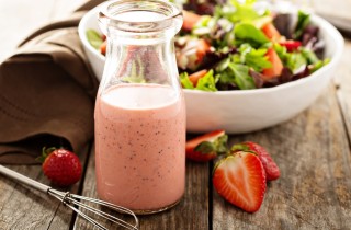 Dressing per l'insalata, 5 idee a base di frutta fresca