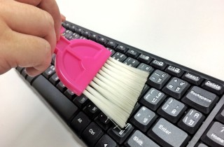 Tastiera del pc sporca: come pulirla in modo veloce ed efficace