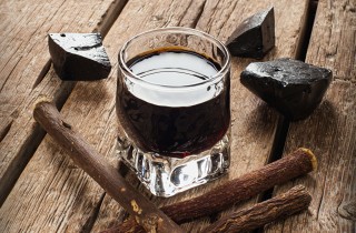 Liquore alla liquerizia