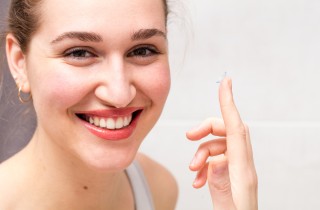 Lenti a contatto, come metterle con facilità e senza timore