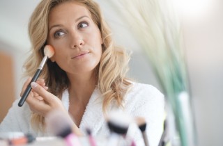 Truccarsi bene a 40 anni: le regole per un make-up che ci valorizza