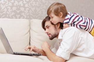 Papà 2.0, i compiti che prima non avevano